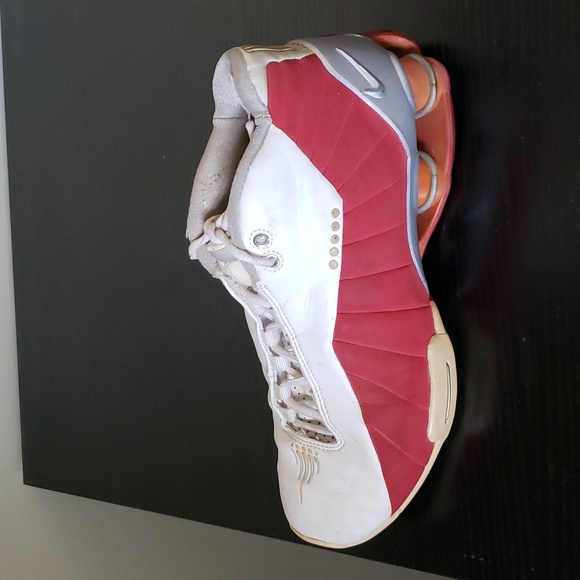 Nike Shox men's sz.7 Pre-owned red& white.  Leather. Good tread.0 - Picture 3 of 9